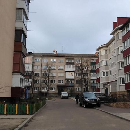 2-Х Комнатная Квартира Korosteń Zewnętrze zdjęcie